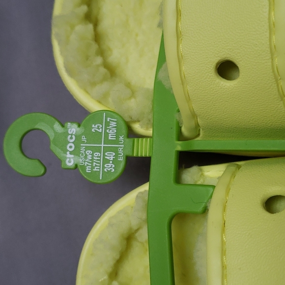 Crocs brand new yellow - Picture 2 of 3